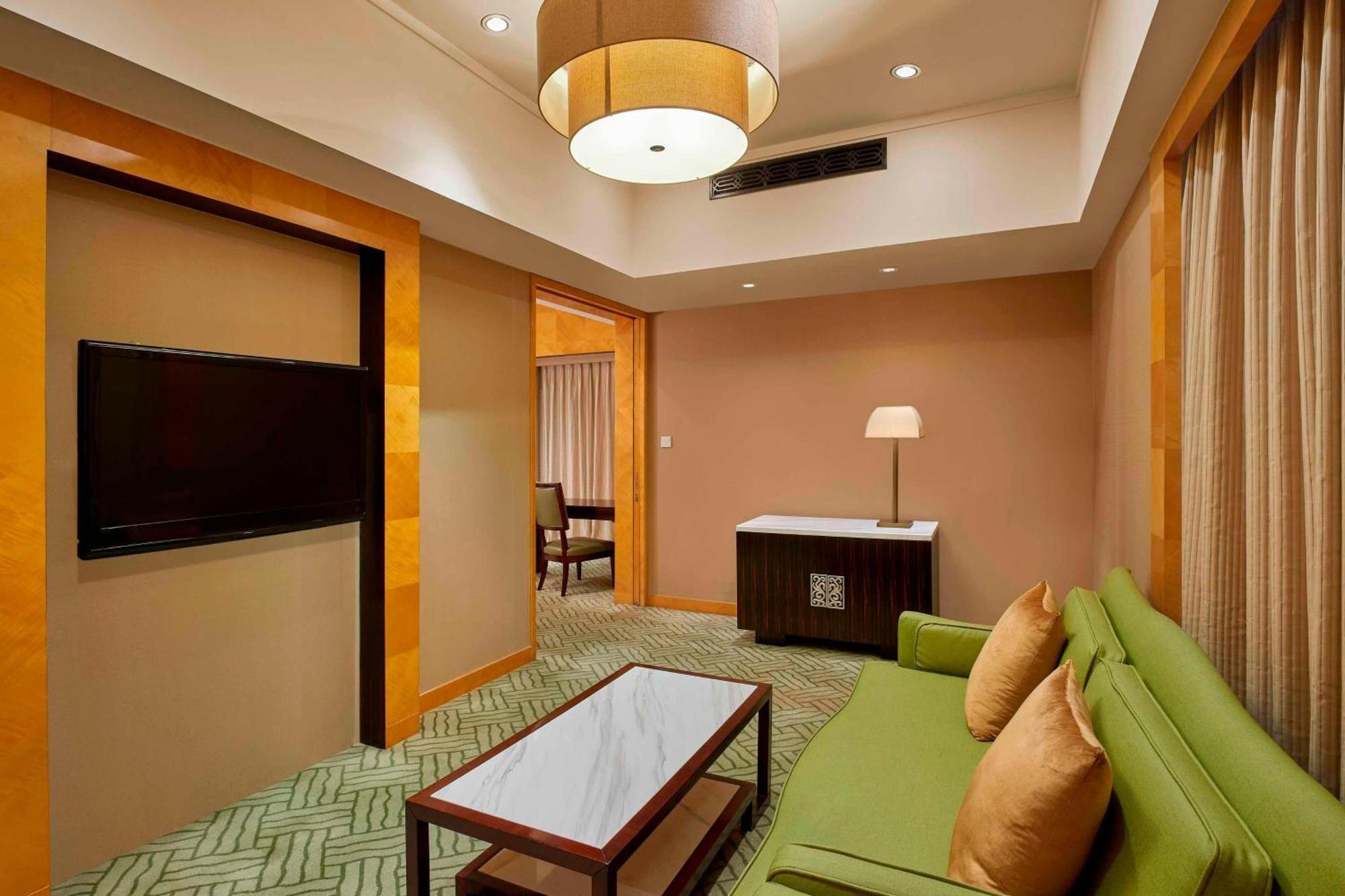 Sheraton Hohhot Hotel Exterior photo